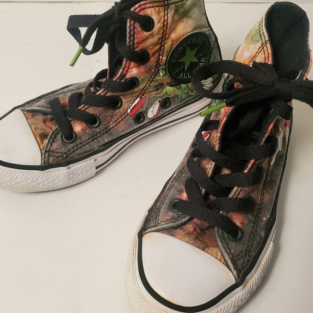 Kids Marvin the Martian converse high tops